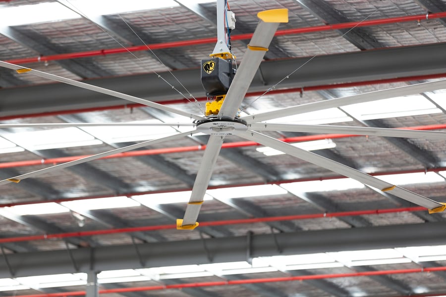 How Large Ceiling Fans Benefit Industrial and Commercial Spaces in Winter